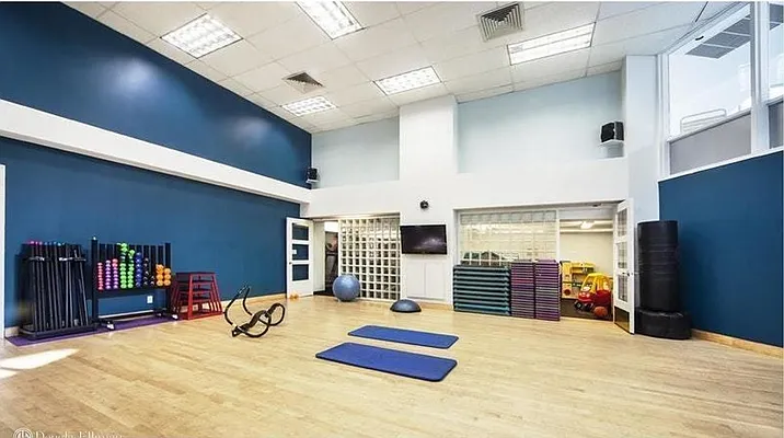 Rented by Douglas Elliman | media 28