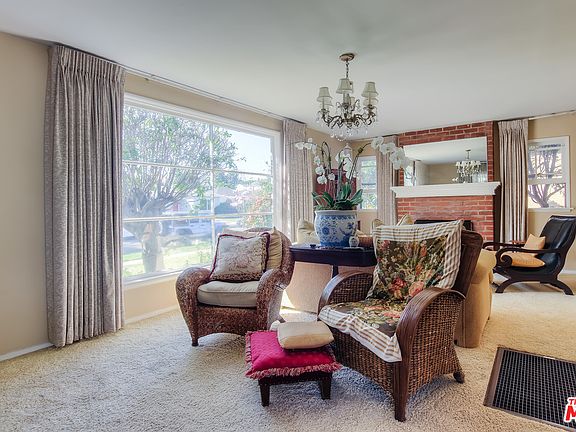 2nd image of 2488 Wellesley Ave