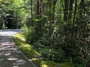 201 W Christy Trl, Cashiers, NC 28774