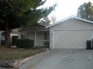 1st image of 560 Continental Dr