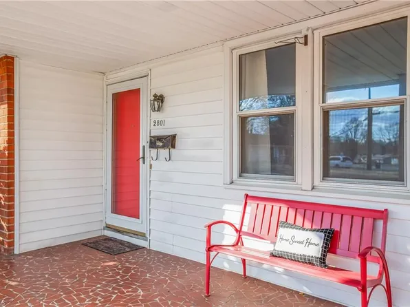 2801 Westridge Rd, Winston Salem, NC 27103