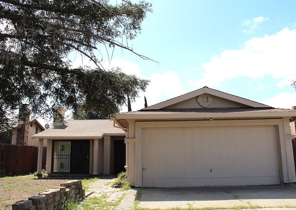 1st image of 7912 Deer Creek Dr