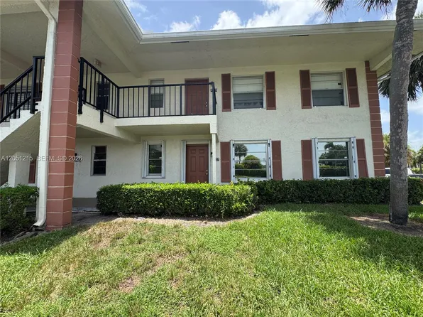 9937 Three Lakes Cir #14-D, Boca Raton, FL 33428