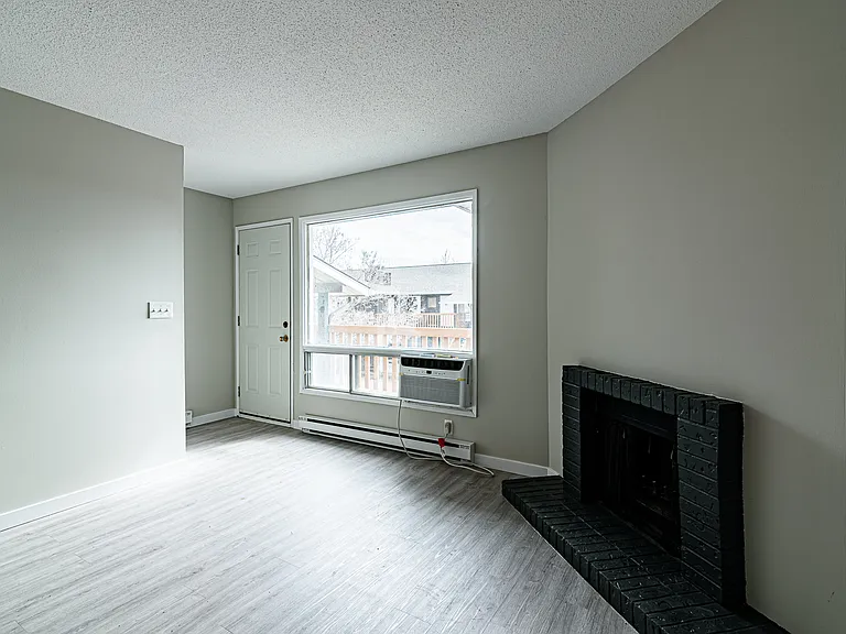 5 Lake Crest Rd — Photo 9
