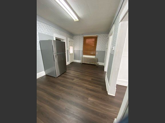 3rd image of 337 Albert St E #1