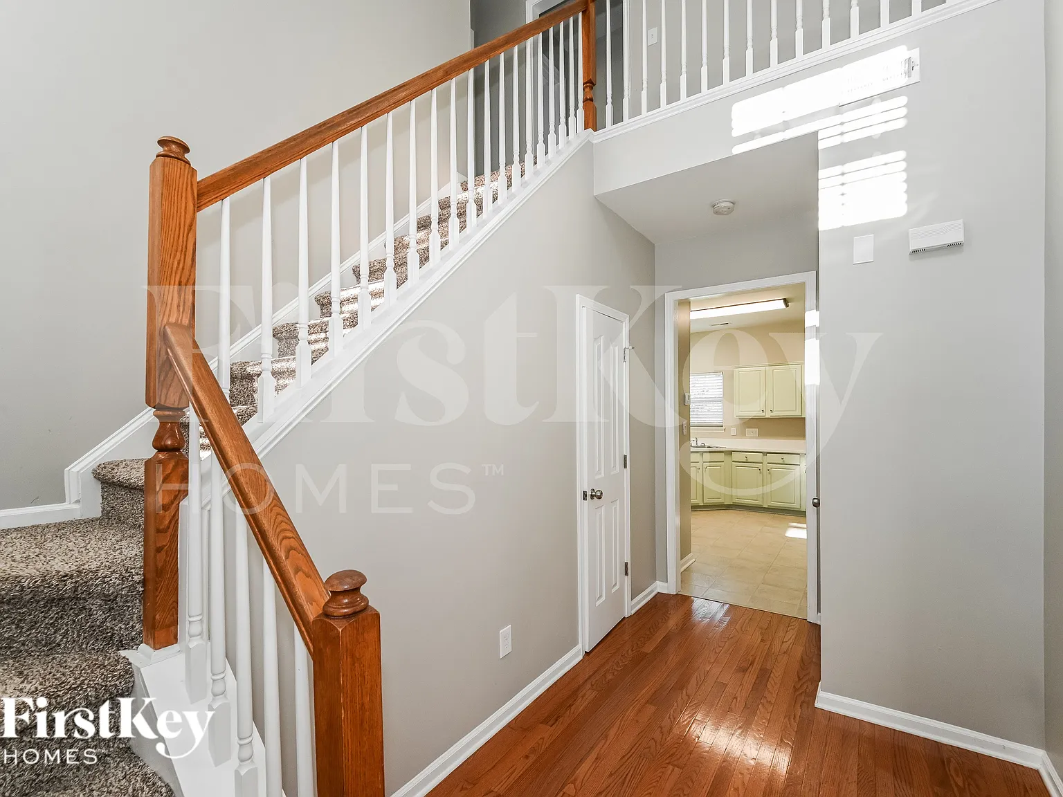 3 bed, 2.5 bath, 2396 sqft, $2,195 — Photo 3