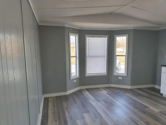 5th image of 814 S Kern Ave #2