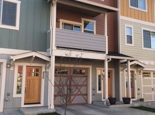 820 Overcup St, Medford, OR 97501