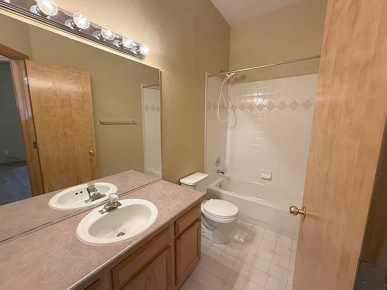 5965 Cowboy Hts — Photo 32
