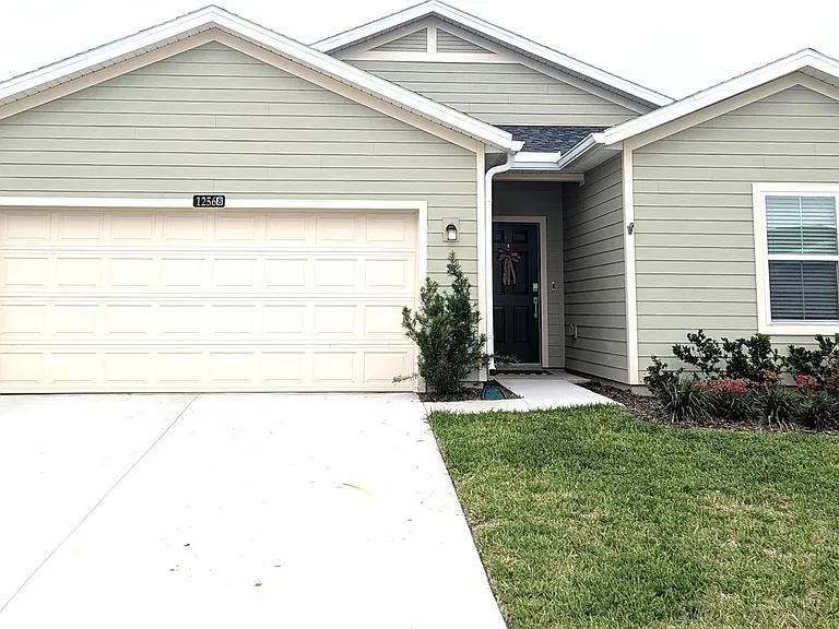 12568 NW 138th Dr — Photo 1