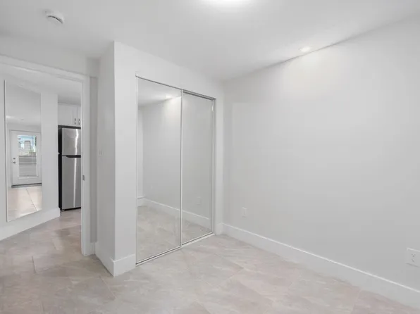 6107 Blvd East image 13 of 29