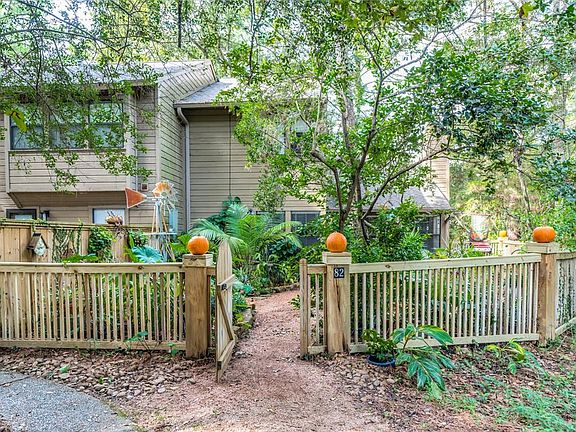 Welcome to your own lush garden!