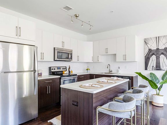 5th image of 30 Estling Lake Rd #85