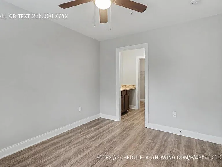 12056 Turnberry Cv — Photo 10
