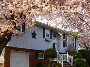 67 Lee Ave, Babylon, NY 11702