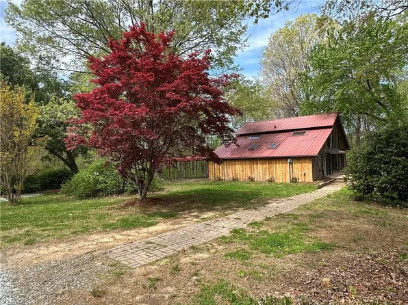 9867 State Highway 62 N, Milton, NC 27305