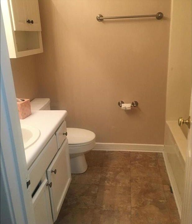 2nd image of 701 Bay Park Dr #A
