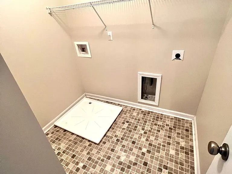 205 Jackson St — Photo 11