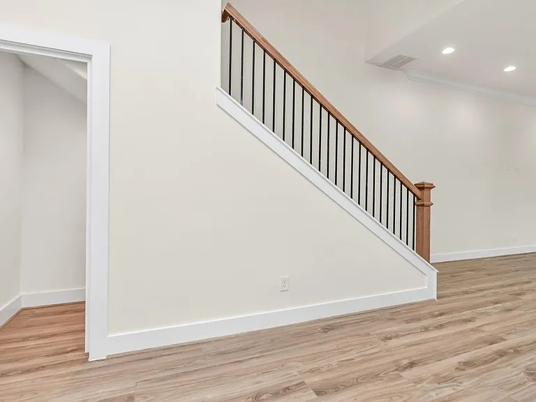 3105 McIlhenny St — Photo 6