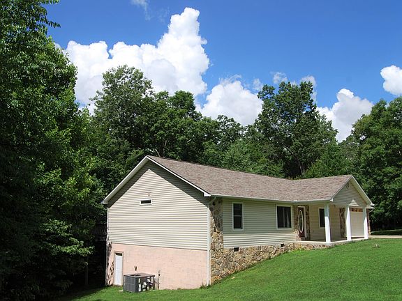 3rd image of 304 Clinton Wright Ln