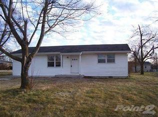 638 E 3rd St, Marshfield, MO 65706