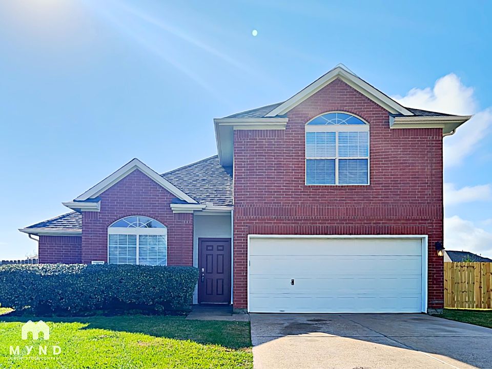 1st image of 14906 Sparks Ct