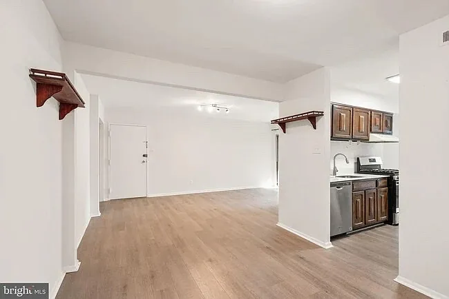 3378 Woodburn Rd #11 — Photo 10