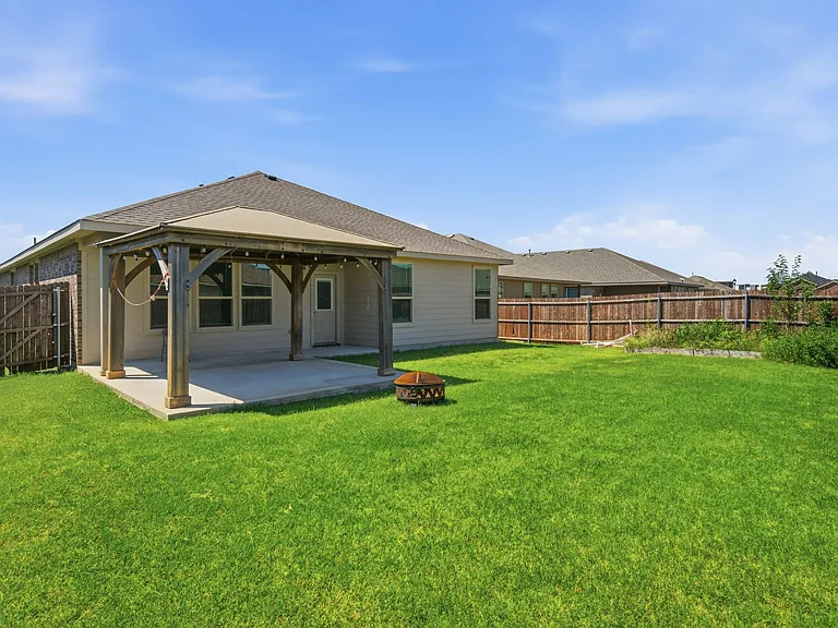 1113 Twin Brooks Ln — Photo 27
