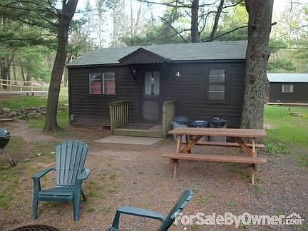 Cabin #4 Remodeled in 2010!
						:
						One bedroom cabin. Private but close to #3 if you want to rent with friends:)