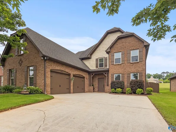 133 Arbor Hill Ln SW, Huntsville, AL 35824