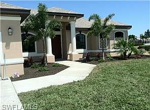 5th image of 4611 SW 14th Pl