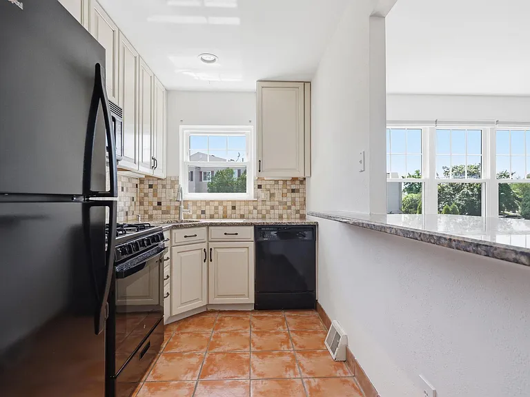 1514 Marcy Pl #A — Photo 6
