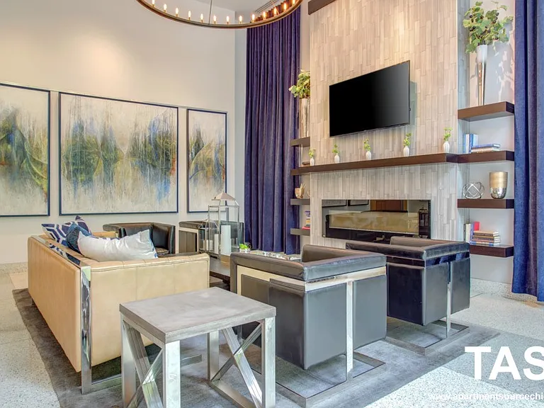 355 E Ohio Studio #STUDIO — Photo 23