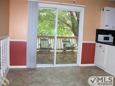 Doorwall to deck.JPG