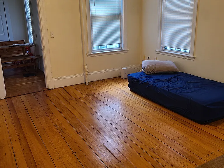 25 Evergreen St #1 — Photo 5
