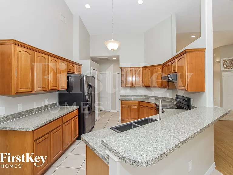 599 Australian Rd NW — Photo 5