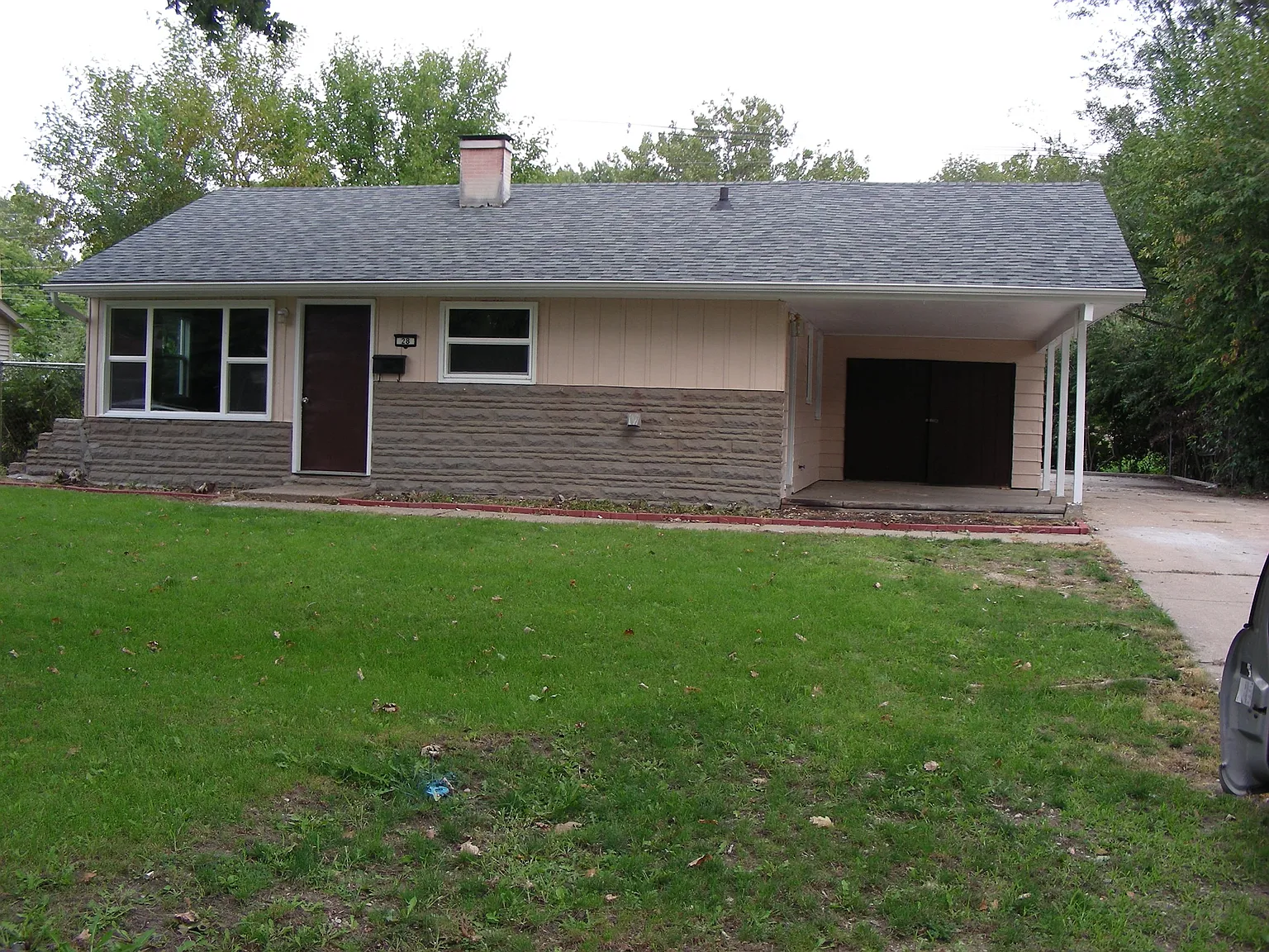 28 Hedge Ct photo 1