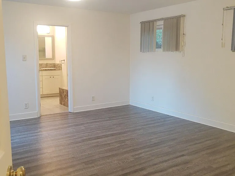 1604 Stewart Rd — Photo 3