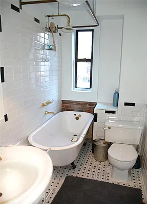 Sold by R New York | media 13