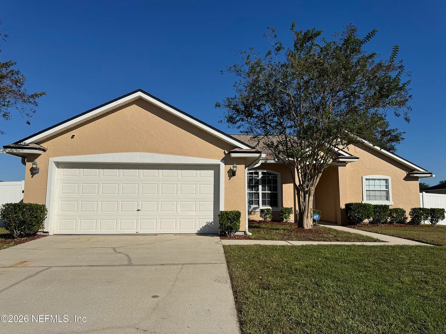 3 bed, 2.0 bath, 1583 sqft, $1,935 — Photo 1