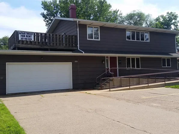 478 E Sarnia St, Winona, MN 55987