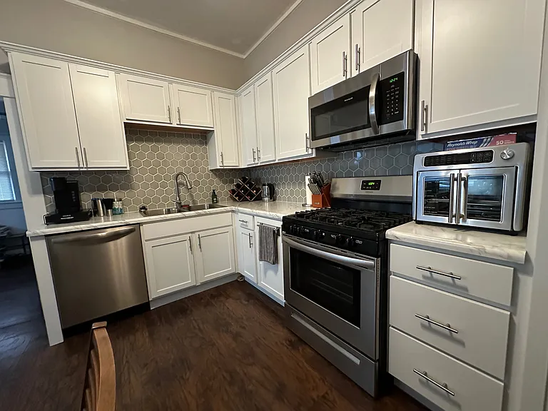 237 Locust Ave #A — Photo 6