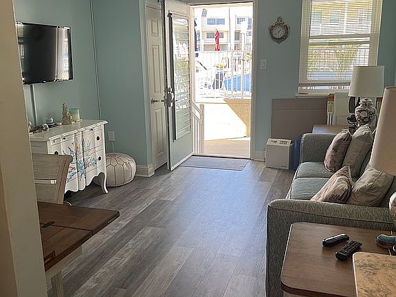 3rd image of 1600 Atlantic Ave APT 19