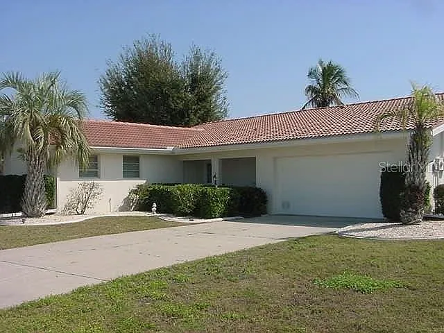 3 bed, 2.0 bath, 1673 sqft, $2,500 — Photo 1