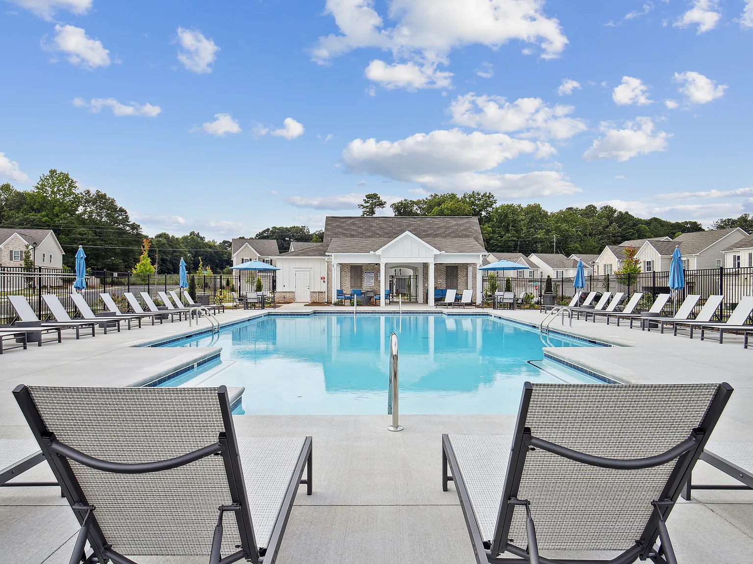 West Oak Trace — Photo 1