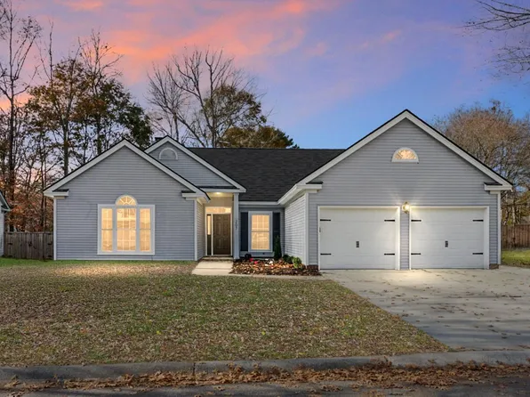 207 Thomaston Ave, Summerville, SC 29485