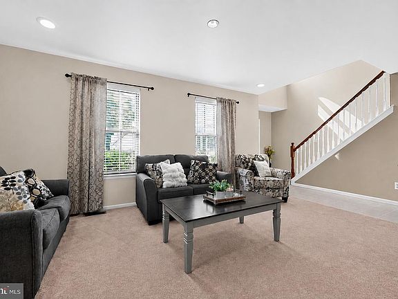5th image of 1 Woodleigh Ct