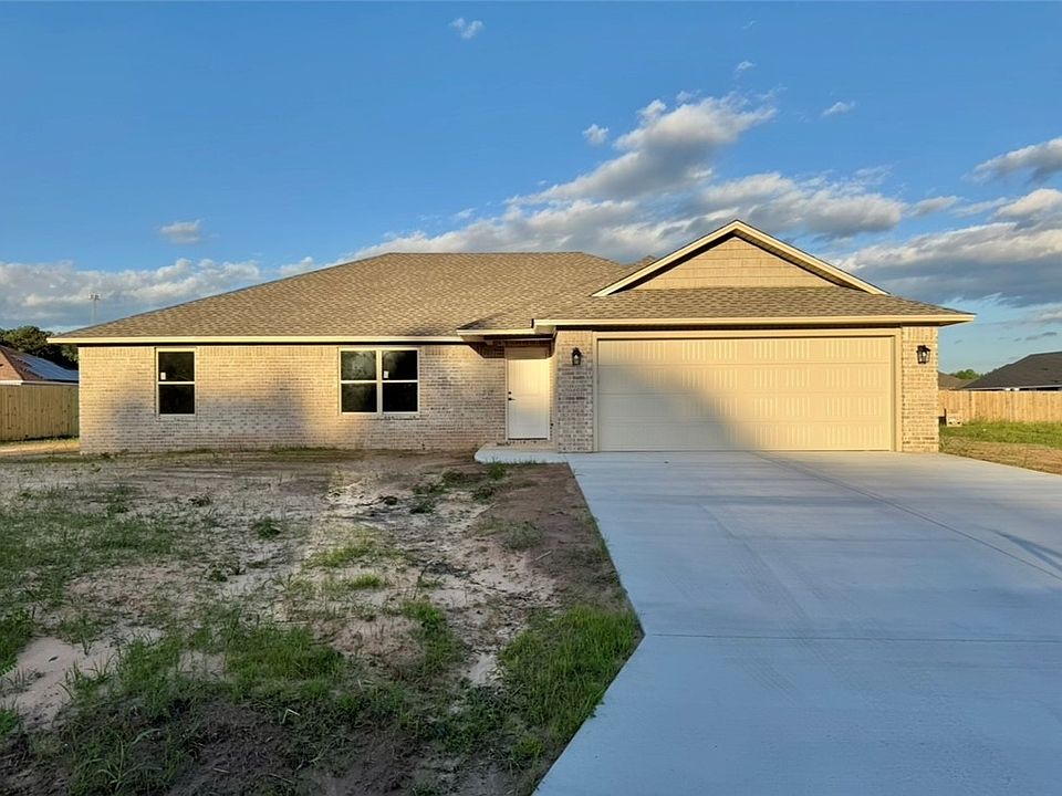 1st image of 102 Meadow Dr