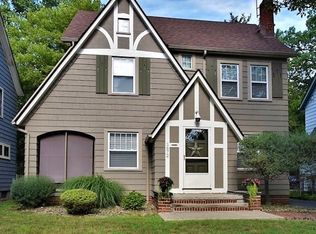 1672 Maple Rd, Cleveland Heights, OH 44121