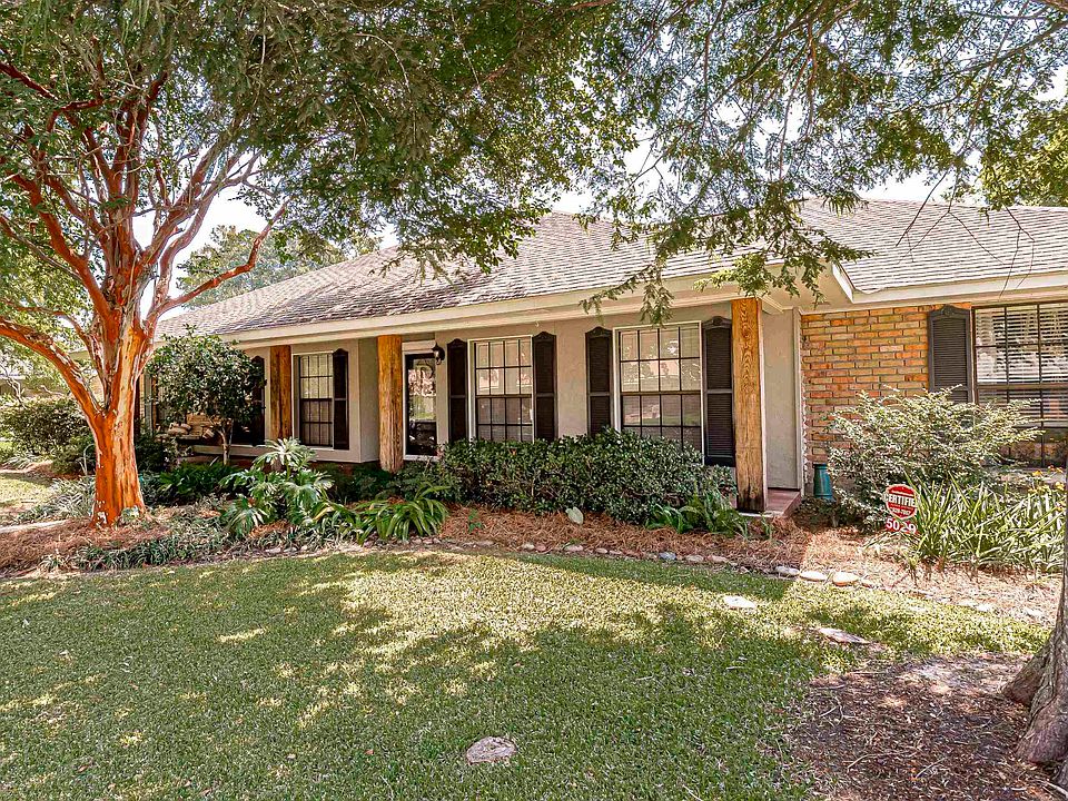 1st image of 5029 Parkforest Dr